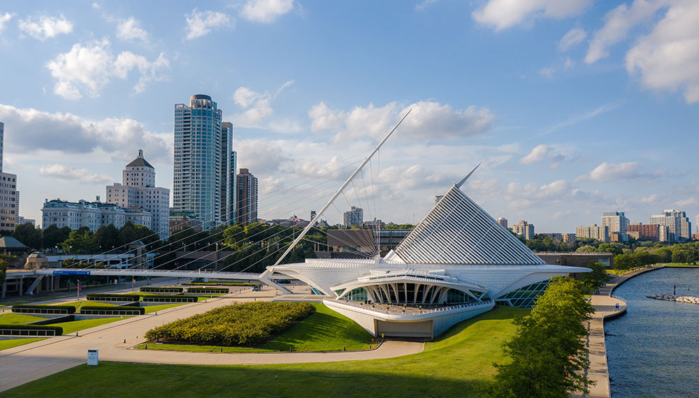 Milwaukee Art Museum - Photo credit: Coasted Media